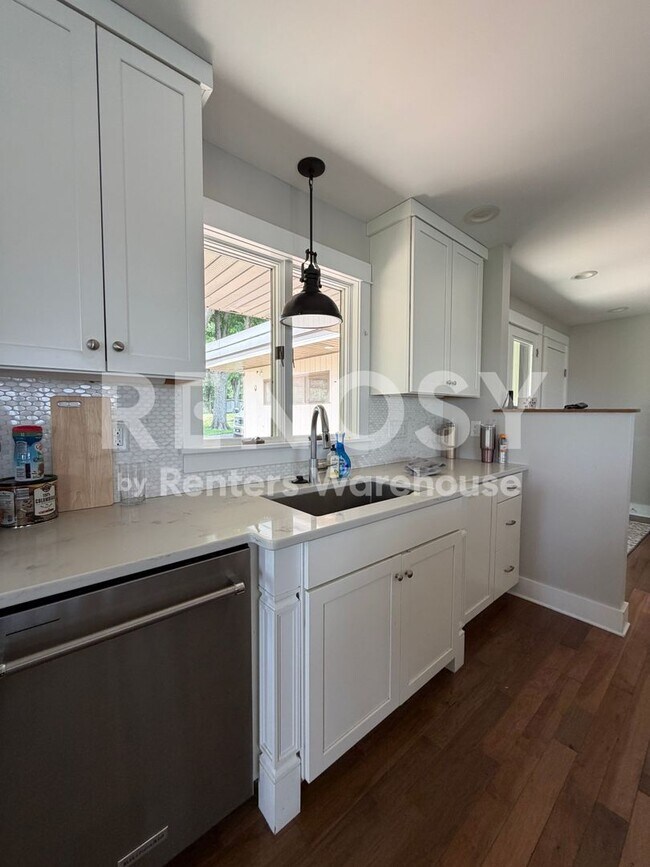Foto del edificio - 1721 Rivercrest Rd N