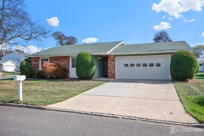 Foto del edificio - 351A Jutland Dr