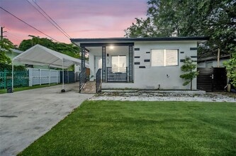 Building Photo - 277 NW 48th St