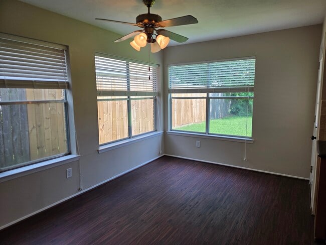 Photo - 8530 Lake Crystal Dr House