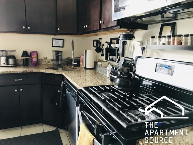Foto del edificio - 3318 W Altgeld St