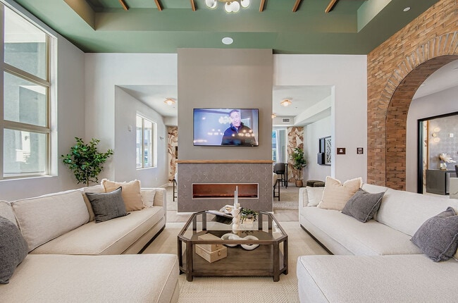 Garrett Mesa Clubhouse - Garrett Mesa