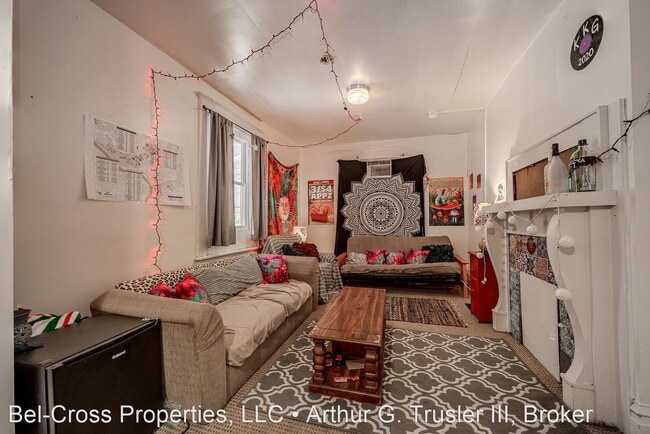 Building Photo - 3 br, 2 bath House - 729 Naomi Street