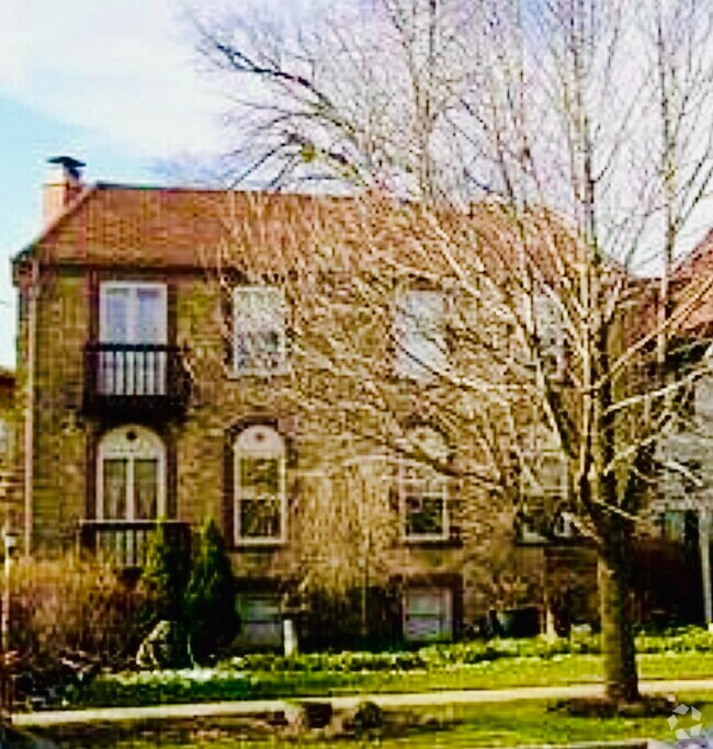 Building Photo - 2618 Prairie Ave