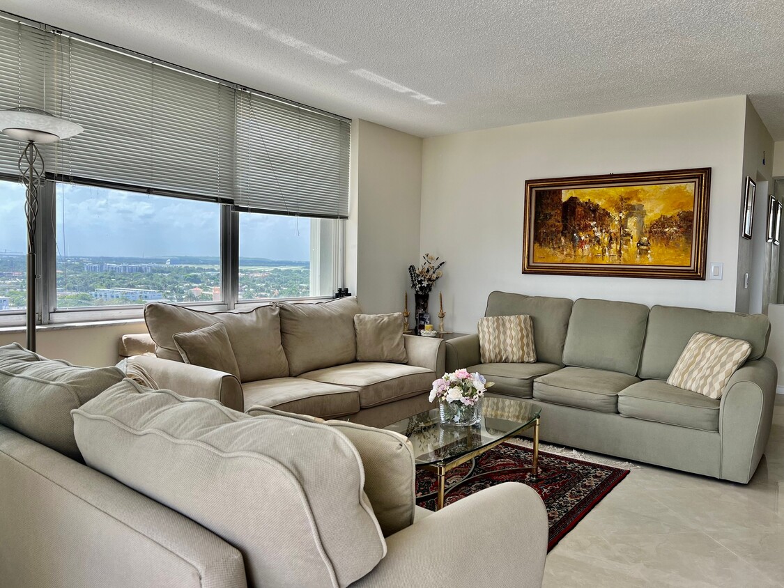 Photo - 111 Briny Ave (Pompano Beach, FL)
