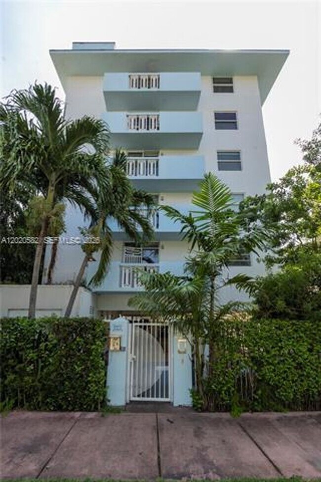 Foto del edificio - 301 Jefferson Ave