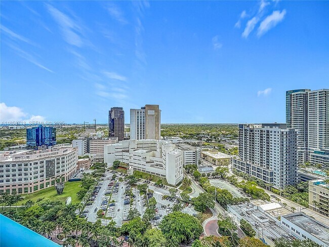 Foto del edificio - 333 Las Olas Way