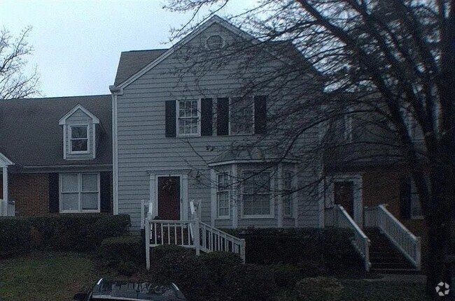 Building Photo - 2683 Broad Oaks Pl