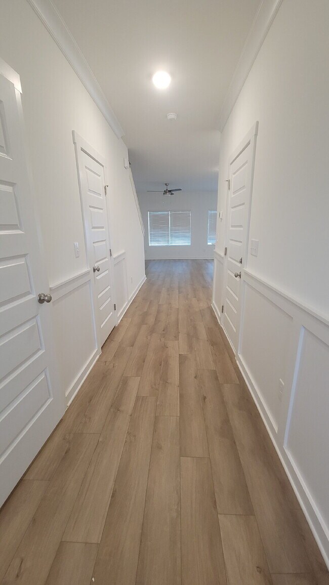 Foto del edificio - Section 8 Accepted!!! "Chic 3-Bed Oasis with Granite Elegance - 1720 Sq. Ft. in Huntsville!"