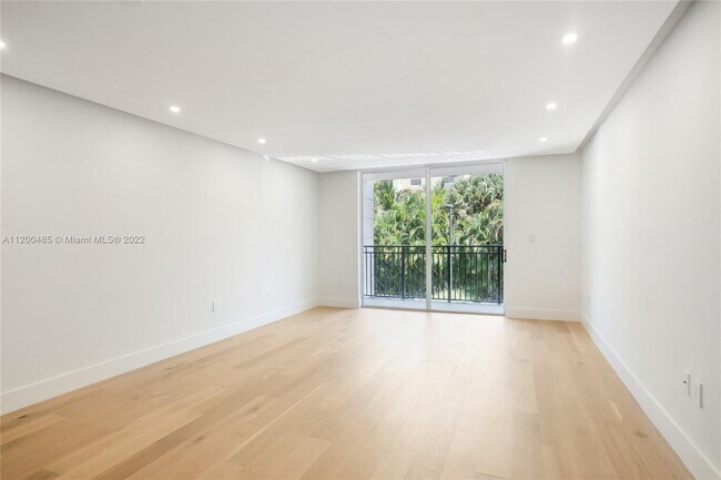 Building Photo - 17109 N Bay Rd  D-202 Sunny Isles Beach Fl...
