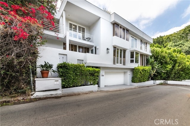 Foto del edificio - 1356 Summitridge Dr
