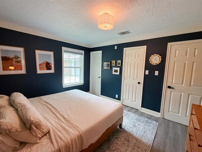 Foto del edificio - 4734 Sanford Rd