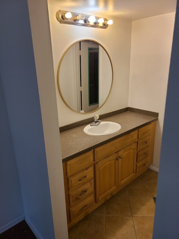 Building Photo - 5647 Summerside Ln