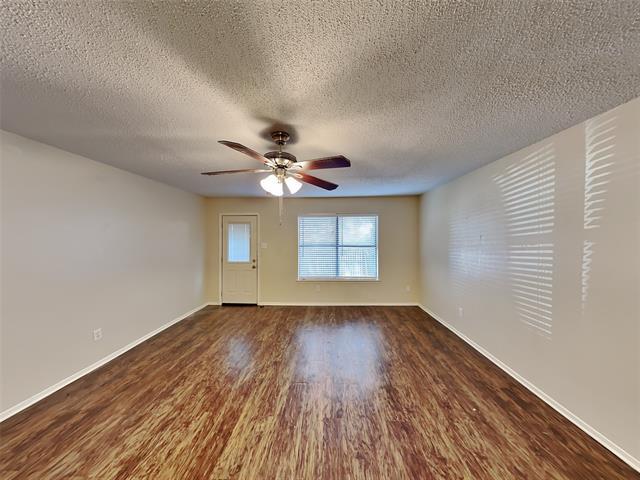 Building Photo - 932 Southmoor Dr