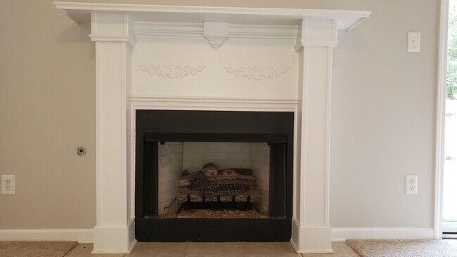 Building Photo - Laurel Creek Subdivision