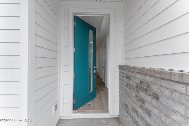 Foto del edificio - 22 Upton Ln