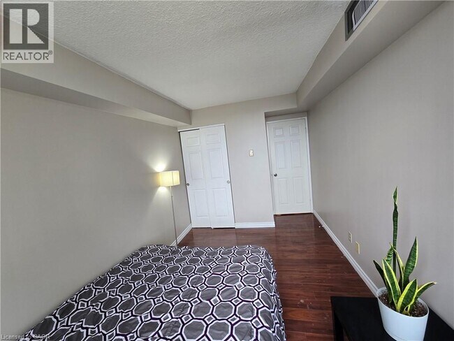 Building Photo - 3605 Kariya Dr