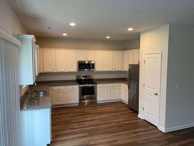 Building Photo - ONE MONTH FREE RENT!! New home in Albemarl...