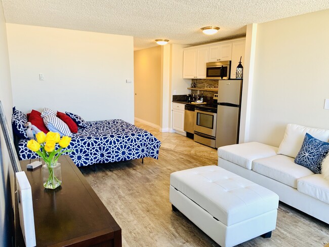 Foto del edificio - 211 Crystal Cove Apts LLC