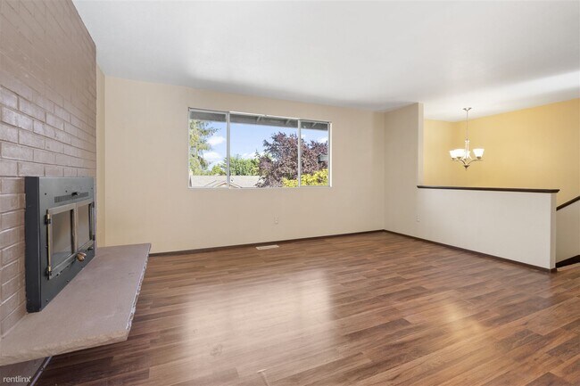 Building Photo - 1807 172nd Pl NE