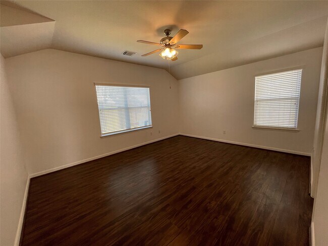 Foto del edificio - 2210 Tremont Trail Ln