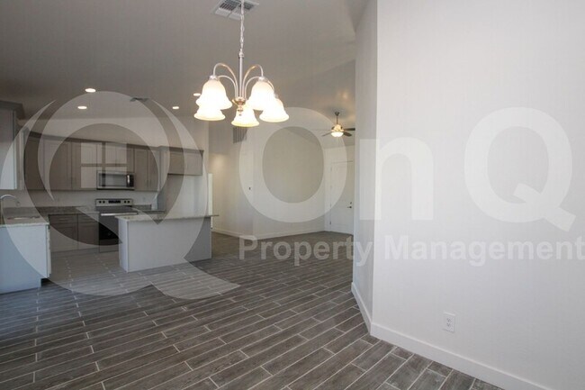 Foto del edificio - 540 W Coolidge Ave