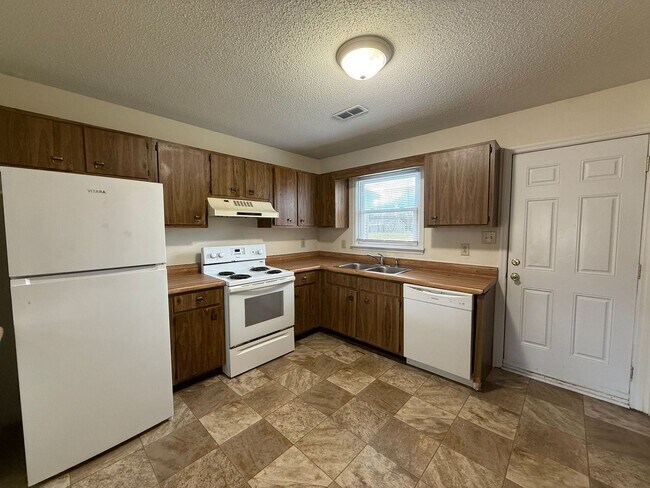 Foto del edificio - Nice 2 bedroom 2 bath duplex