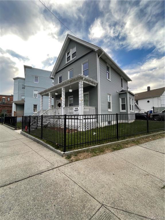 Building Photo - 36 Poningo St