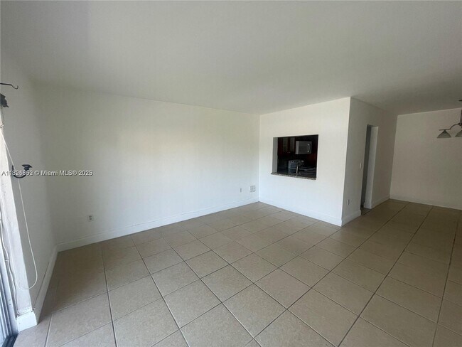 Foto del edificio - 7401 SW 82nd St