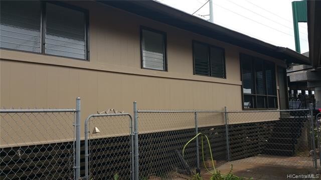Building Photo - 649 Kamehameha Hwy