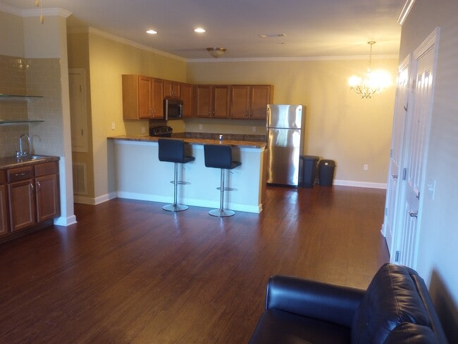 Building Photo - 45 Private Road 3057