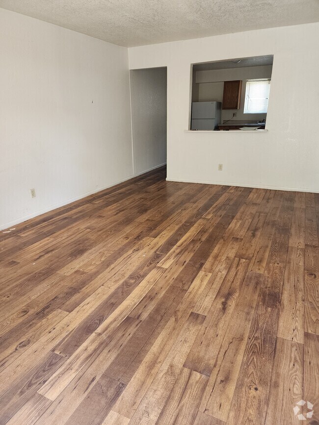 Fair West Apartments for Rent with Hardwood Floors Albuquerque, NM