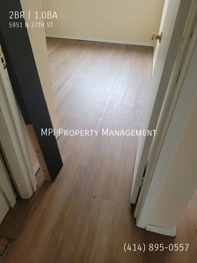 Foto del edificio - 5951 N 37th St