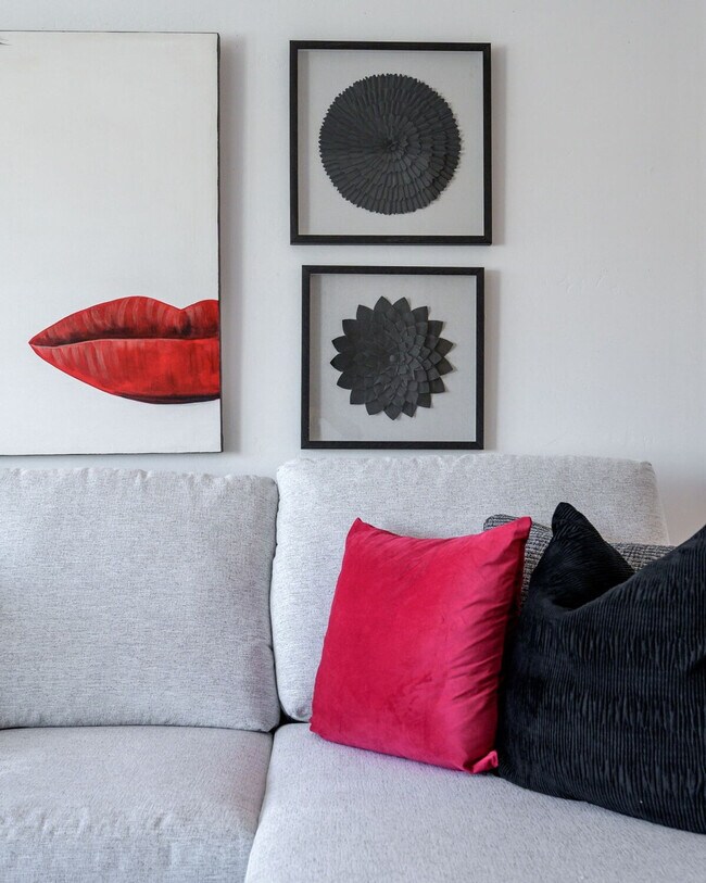 Foto del edificio - 5450 E Deer Valley Dr