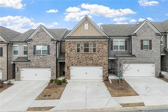 Building Photo - 2502 Pearl Rdg Trce