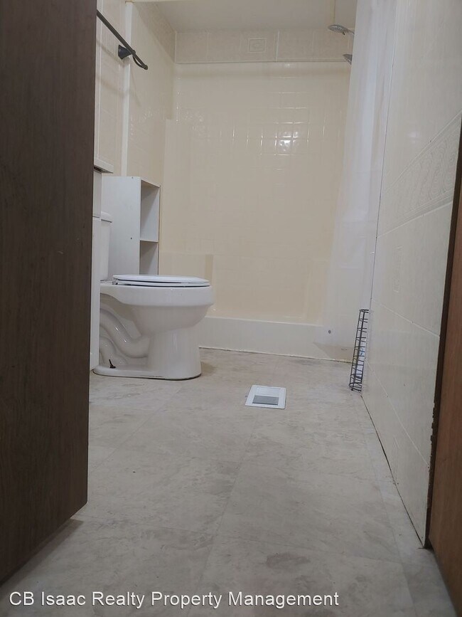 Foto del edificio - 3 br, 2 bath House - 206 Ofarrell Ave