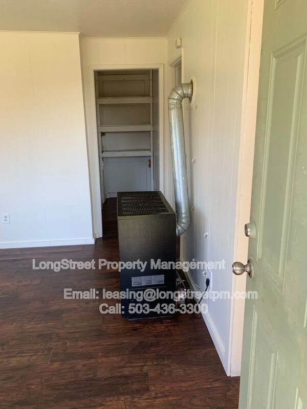 Foto del edificio - 2425 SW Pickford St