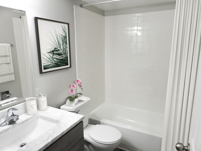 Building Photo - Lake View Shores Apartments