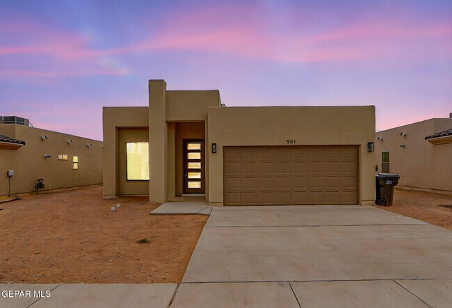 Foto del edificio - 941 Sandhurst Pl