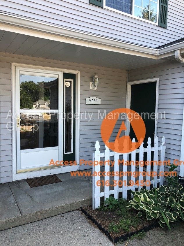 Primary Photo - 3 Bedroom, 2.5 Bathroom in York Woods Condos