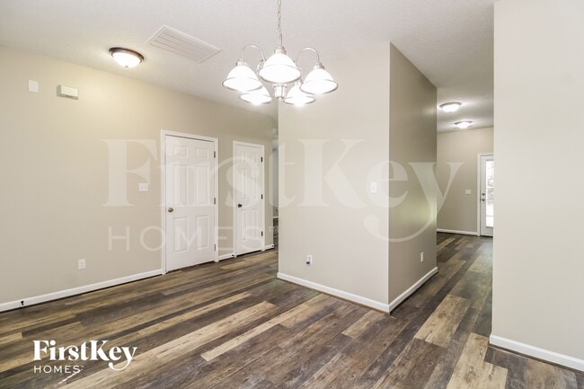 Building Photo - 6063 Parkside Cir