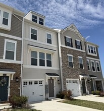 Building Photo - 24625 Dogwood Ln