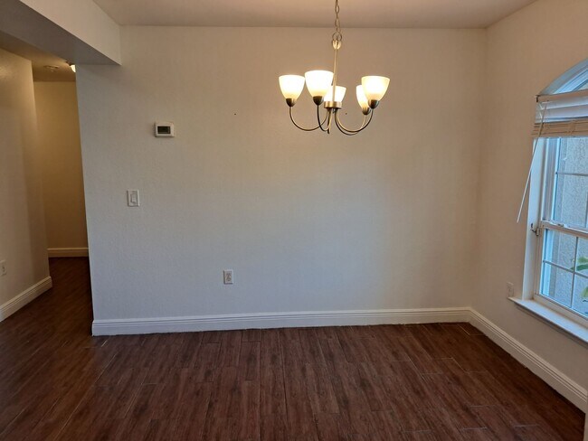 Building Photo - Beautiful 3 Bedroom +Den Pool Home for Rent!!!