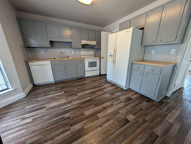 Building Photo - Grayson Valley Townhome w/ Fenced Backyard, close to Trussville