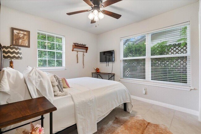 Foto del edificio - 6400 S Meadows Blvd