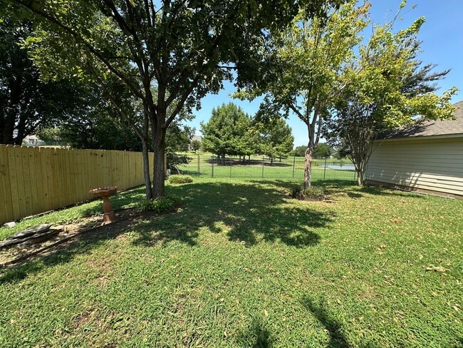 Building Photo - Tangleridge Dr  - Now available!