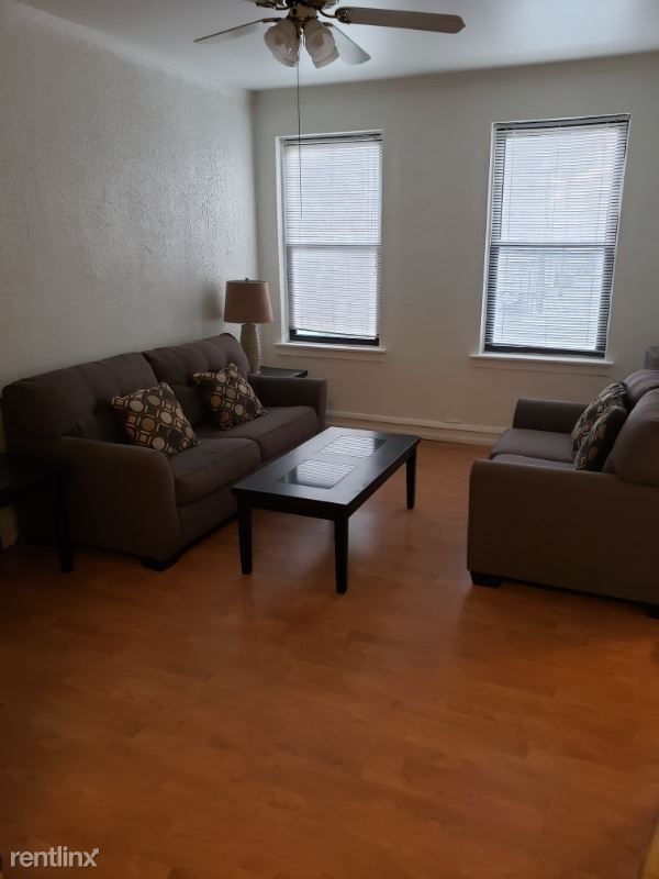 Building Photo - 2 br, 1 bath Apartment - 37 HarrisonSt.