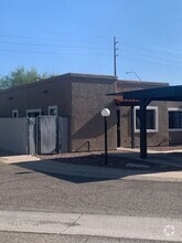 Building Photo - 9112 E Esperanza Dr
