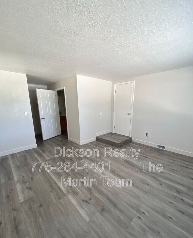 Building Photo - 1090 Barstow St