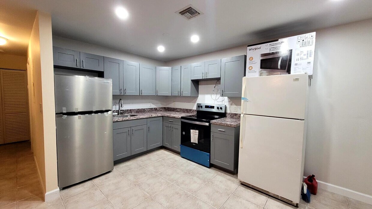 Primary Photo - 6027 SW 38th St